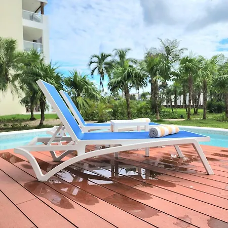Mareazul Lovely Swim-Up Family Apartment And Beach Club